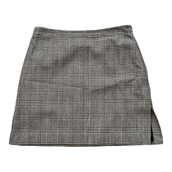 New York & Company Dresses & Skirts - New York & Company Black and White Plaid Mini Skirt- Size 12